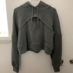 lululemon get centred crop Hoodie